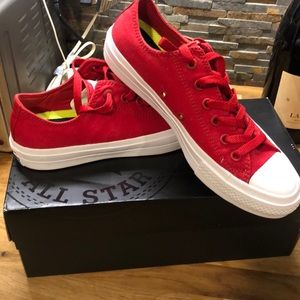 Brand new never worn chuck Taylor red converse